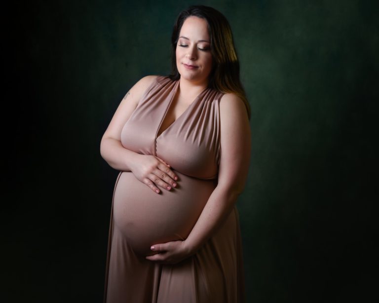 Why to choose studio for your maternity photos